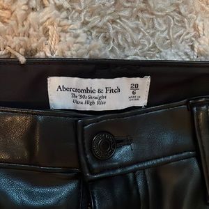 Curve Love Vegan Leather 90s Straight Pants